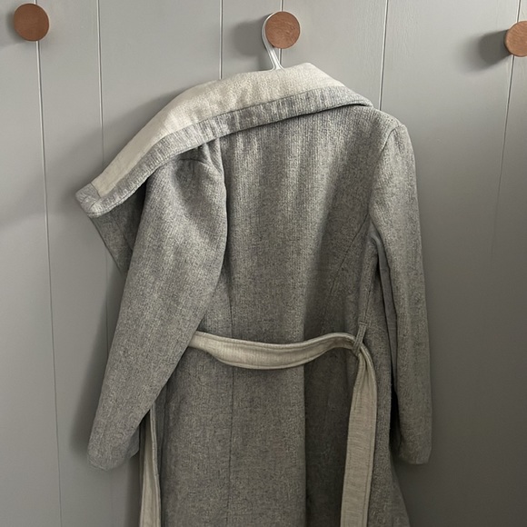 BCBGeneration LONG BELTED JACKET - Picture 11 of 13